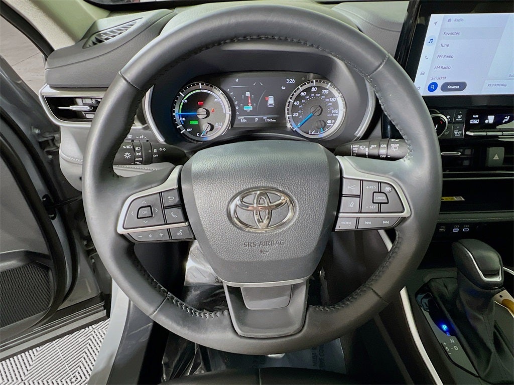 2024 Toyota Highlander Hybrid XLE