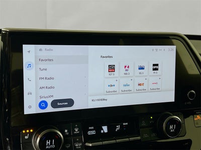 2024 Toyota Highlander Hybrid XLE