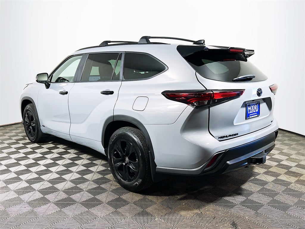 2024 Toyota Highlander Hybrid XLE
