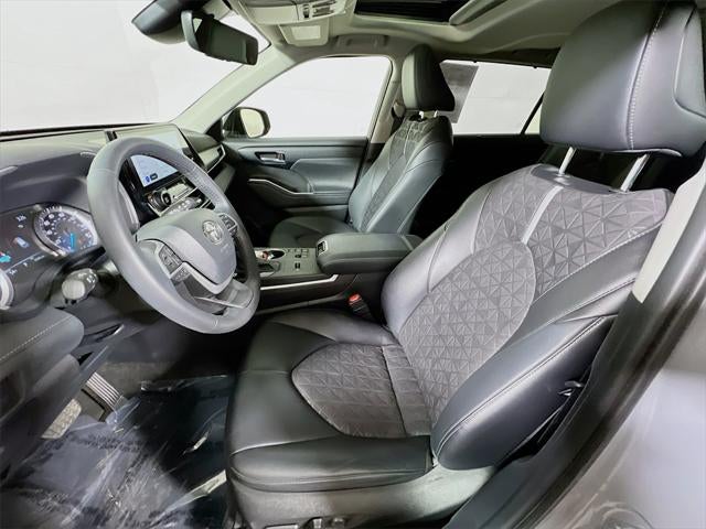 2024 Toyota Highlander Hybrid XLE