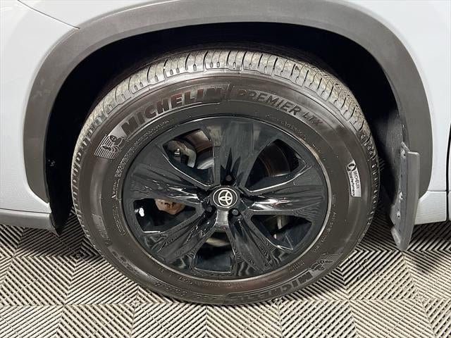 2024 Toyota Highlander Hybrid XLE