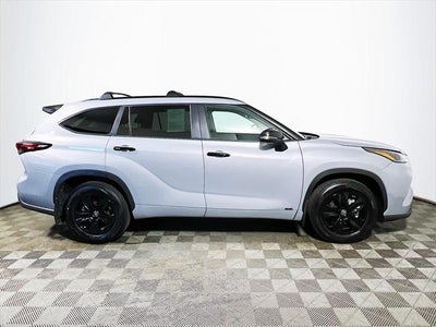 2024 Toyota Highlander Hybrid XLE