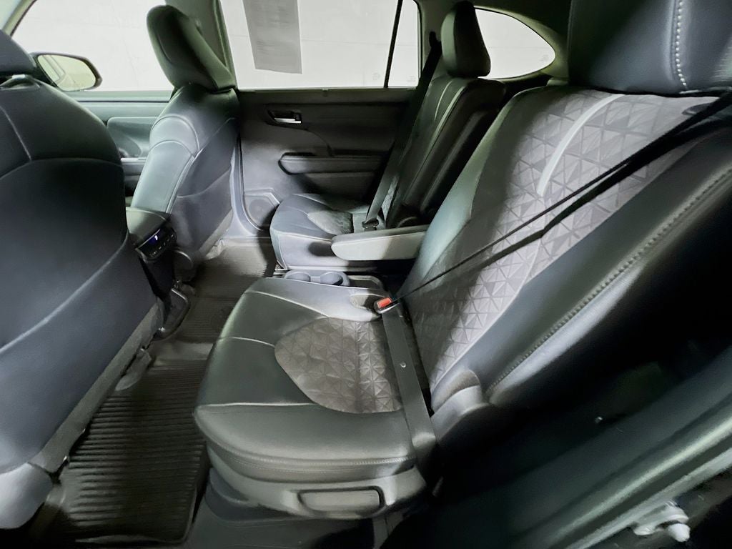 2024 Toyota Highlander Hybrid XLE