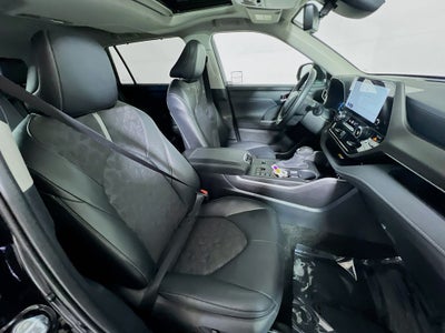 2024 Toyota Highlander Hybrid XLE