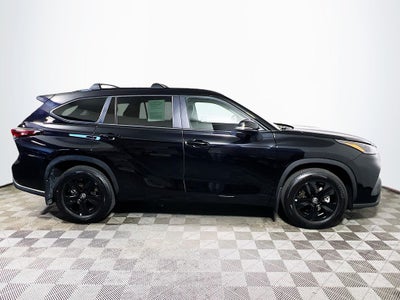 2024 Toyota Highlander Hybrid XLE