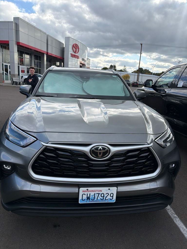 2026 Toyota Highlander Hybrid XLE