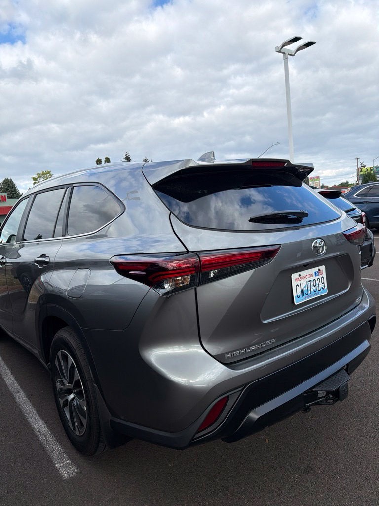 2026 Toyota Highlander Hybrid XLE