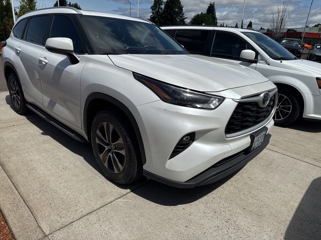 2023 Toyota Highlander L