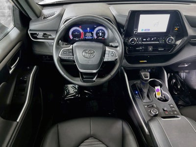 2025 Toyota Highlander XSE