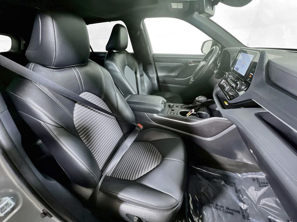 2025 Toyota Highlander XSE
