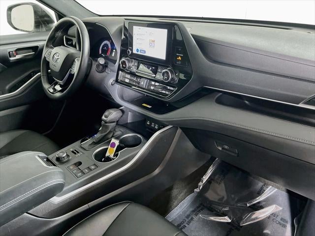 2025 Toyota Highlander XSE