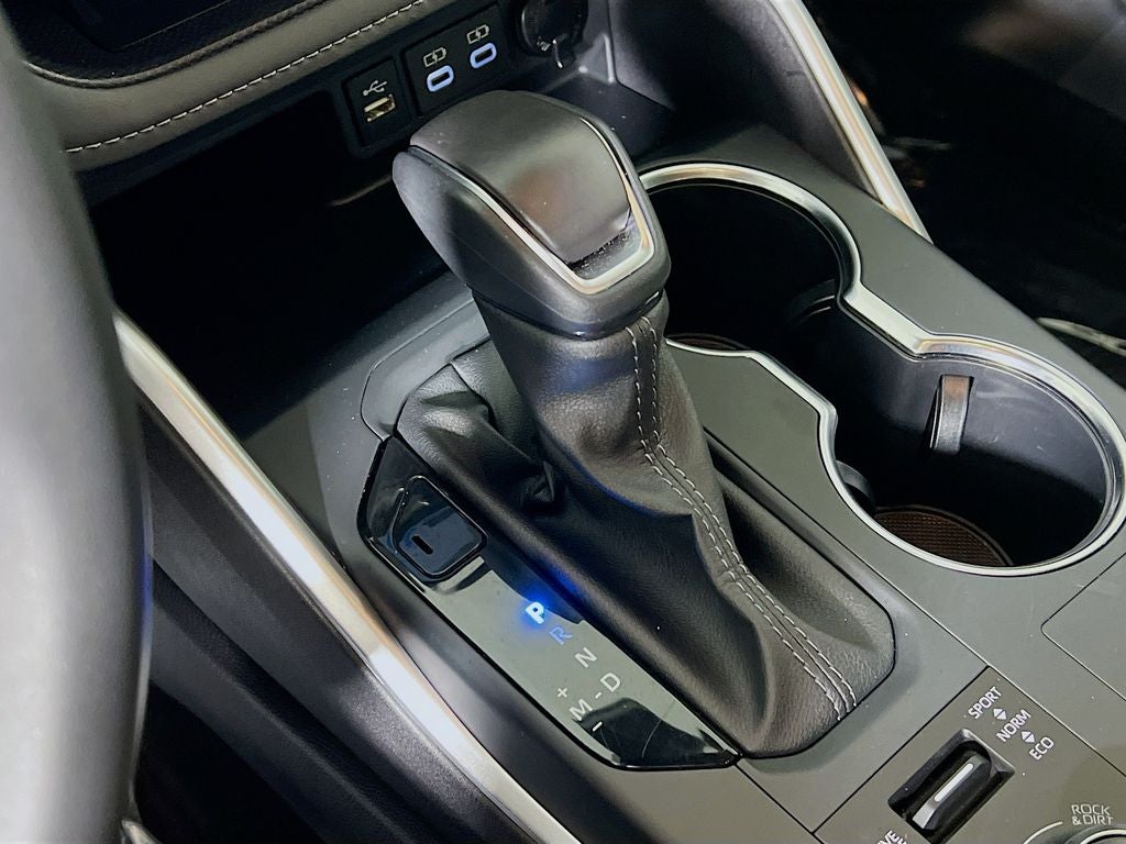 2025 Toyota Highlander XSE