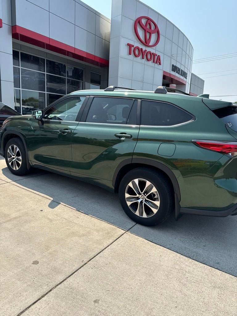 2023 Toyota Highlander XLE
