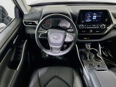 2025 Toyota Highlander XLE