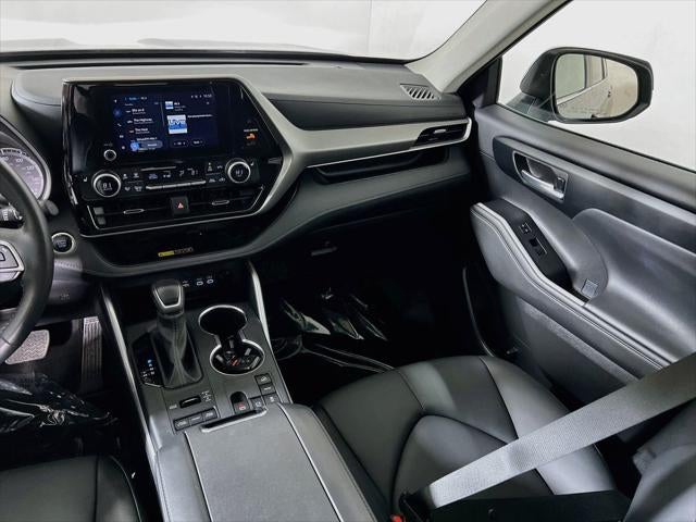 2025 Toyota Highlander XLE