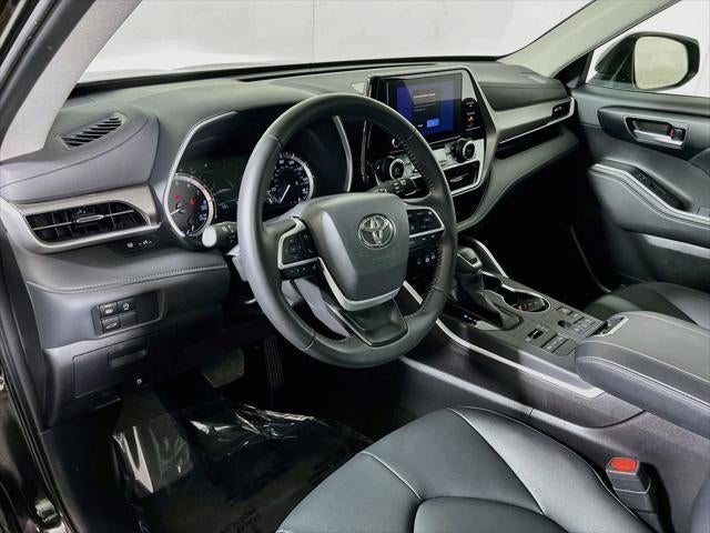 2025 Toyota Highlander XLE