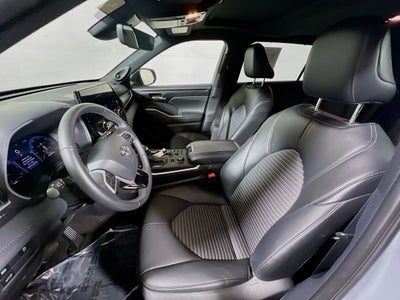 2025 Toyota Highlander XSE