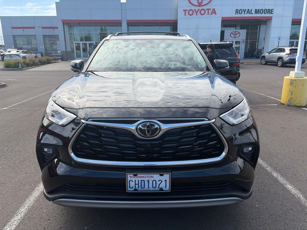 2023 Toyota Highlander LE