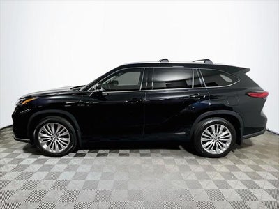 2023 Toyota Highlander Platinum