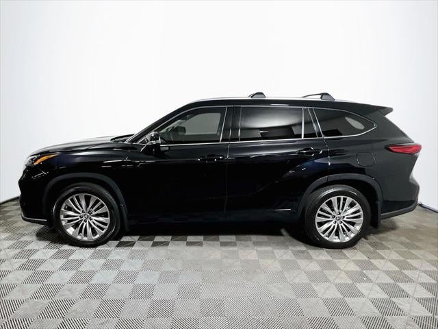 2023 Toyota Highlander Platinum
