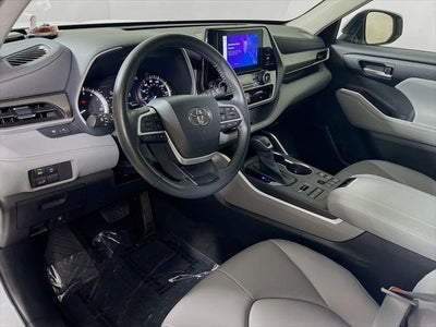 2023 Toyota Highlander XLE