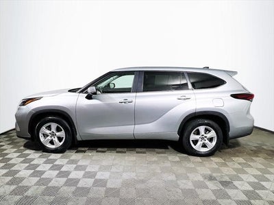 2024 Toyota Highlander LE