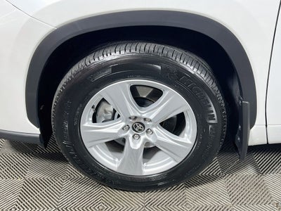 2025 Toyota Highlander LE