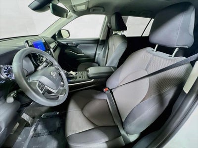 2025 Toyota Highlander LE
