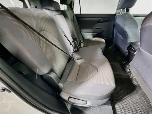2025 Toyota Highlander LE