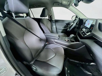 2025 Toyota Highlander LE