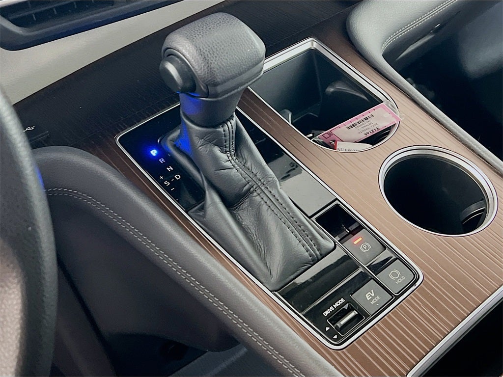 2022 Toyota Sienna LE 8 Passenger