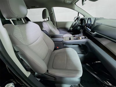 2022 Toyota Sienna LE 8 Passenger
