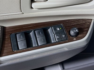 2022 Toyota Sienna LE 8 Passenger