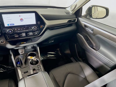 2025 Toyota Highlander Hybrid Limited
