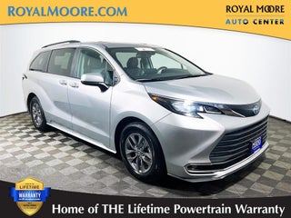 2024 Toyota Sienna XLE 8 Passenger