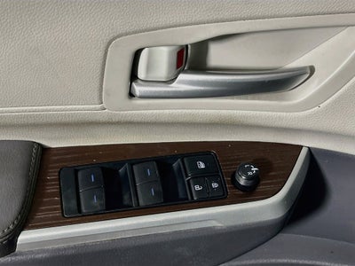 2024 Toyota Sienna XLE 8 Passenger