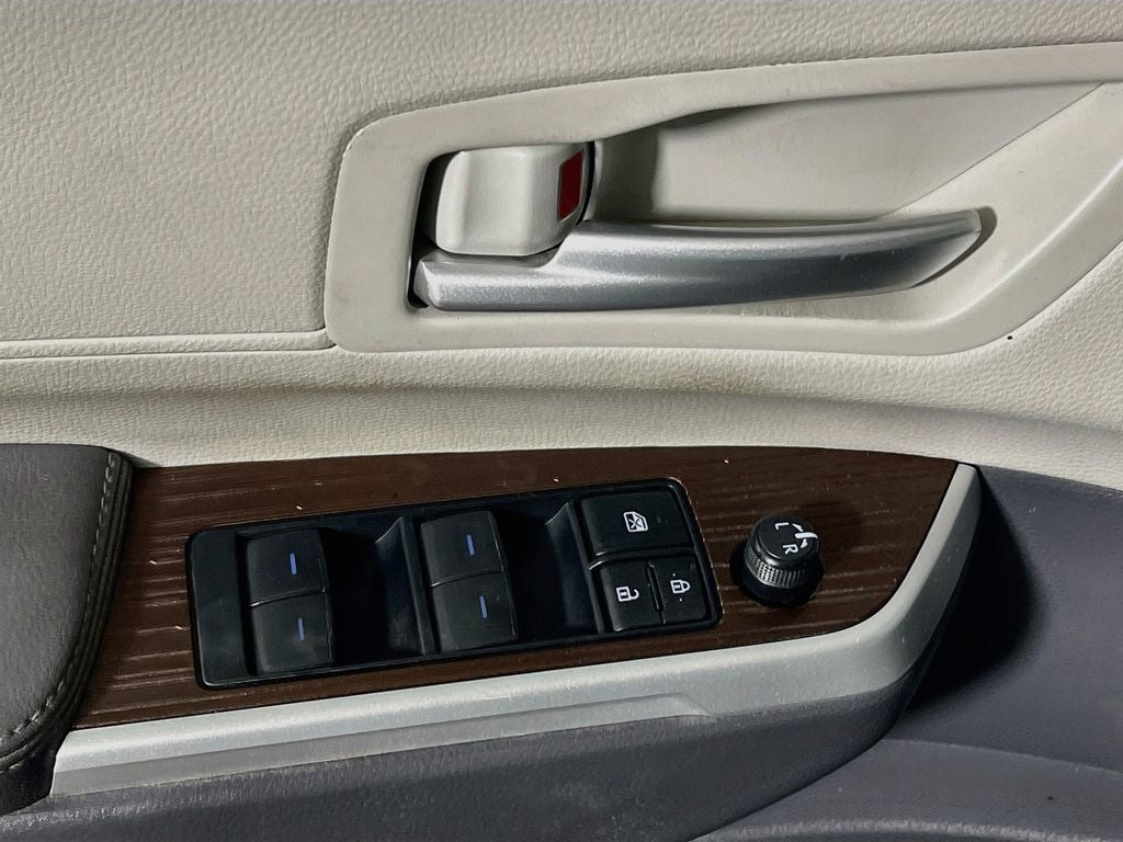 2024 Toyota Sienna XLE 8 Passenger