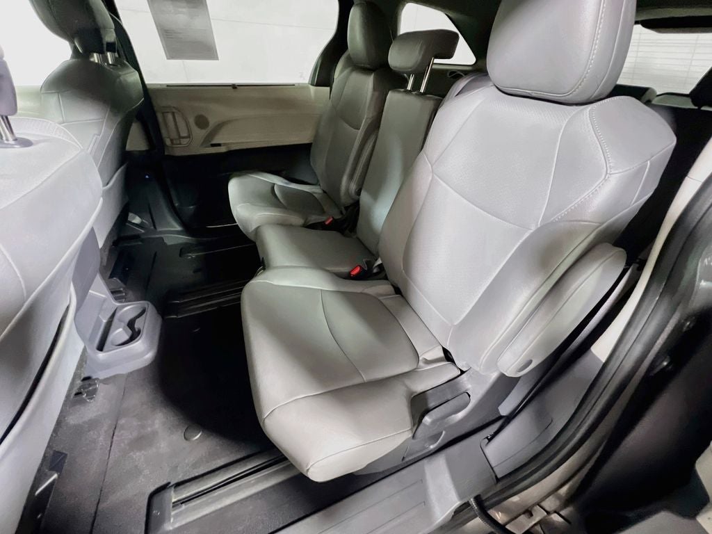 2024 Toyota Sienna XLE 8 Passenger