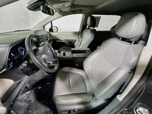 2024 Toyota Sienna XLE 8 Passenger