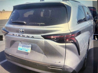 2025 Toyota Sienna XLE 8 Passenger
