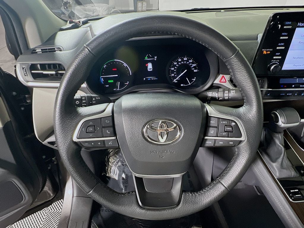 2024 Toyota Sienna XLE 8 Passenger