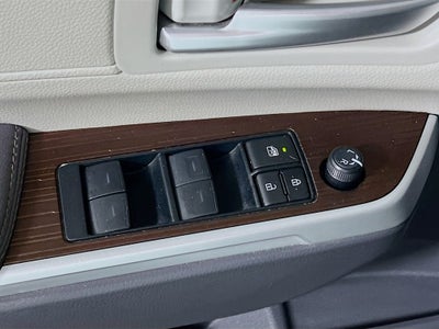 2024 Toyota Sienna XLE 8 Passenger