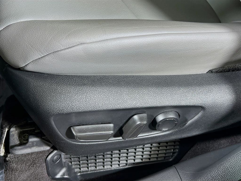 2024 Toyota Sienna XLE 8 Passenger