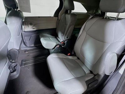 2024 Toyota Sienna XLE 8 Passenger