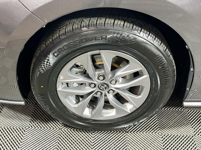 2024 Toyota Sienna XLE 8 Passenger