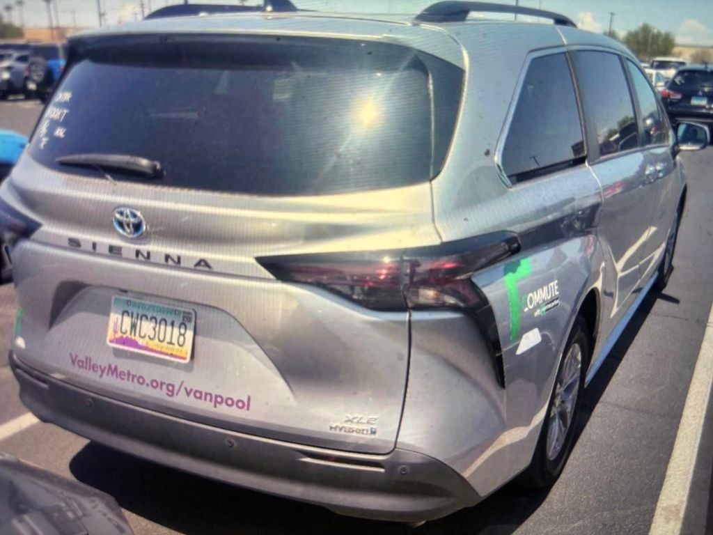 2024 Toyota Sienna XLE 8 Passenger