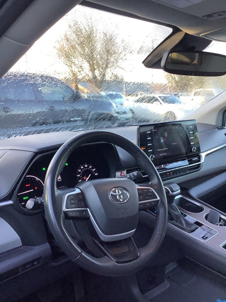 2023 Toyota Sienna XLE