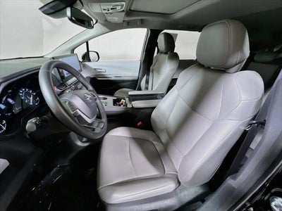 2026 Toyota Sienna XLE 8 Passenger