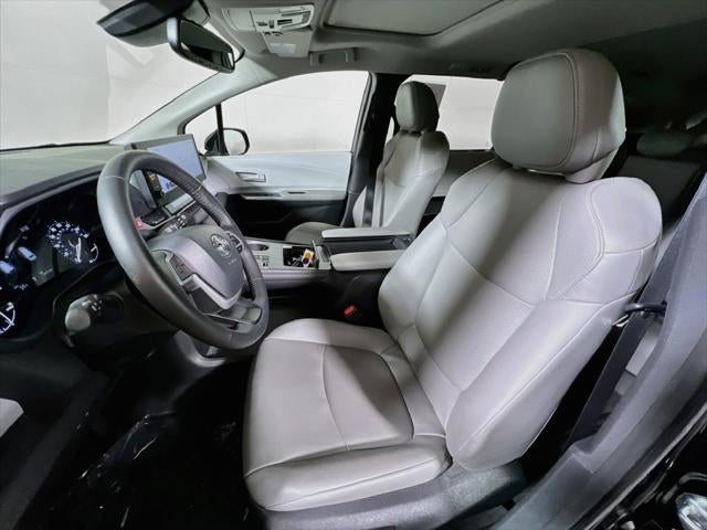 2026 Toyota Sienna XLE 8 Passenger