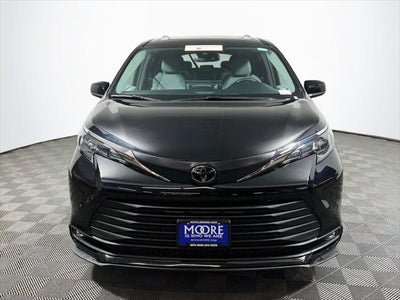 2026 Toyota Sienna XLE 8 Passenger